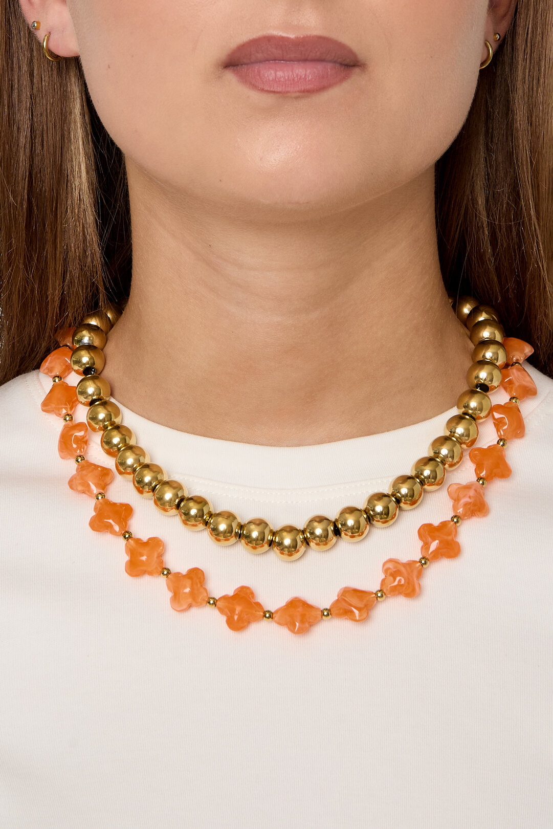 Bead necklace with clover beads Picture2