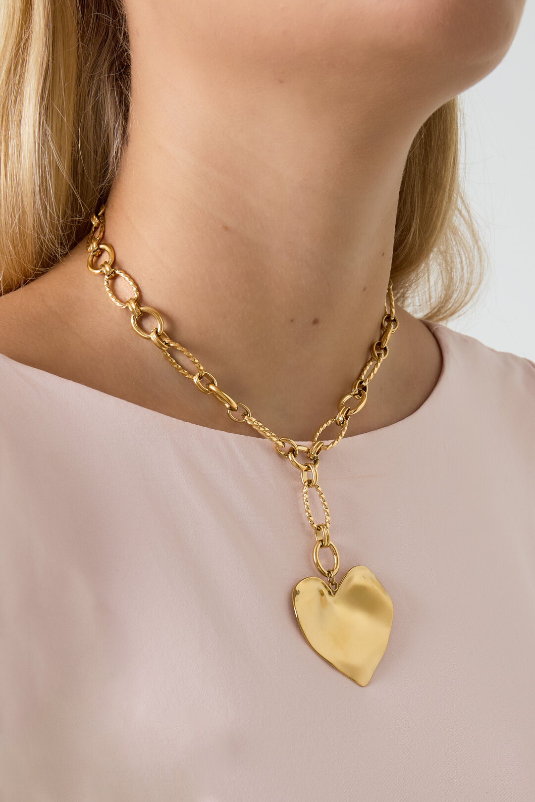 Big heart chain necklace