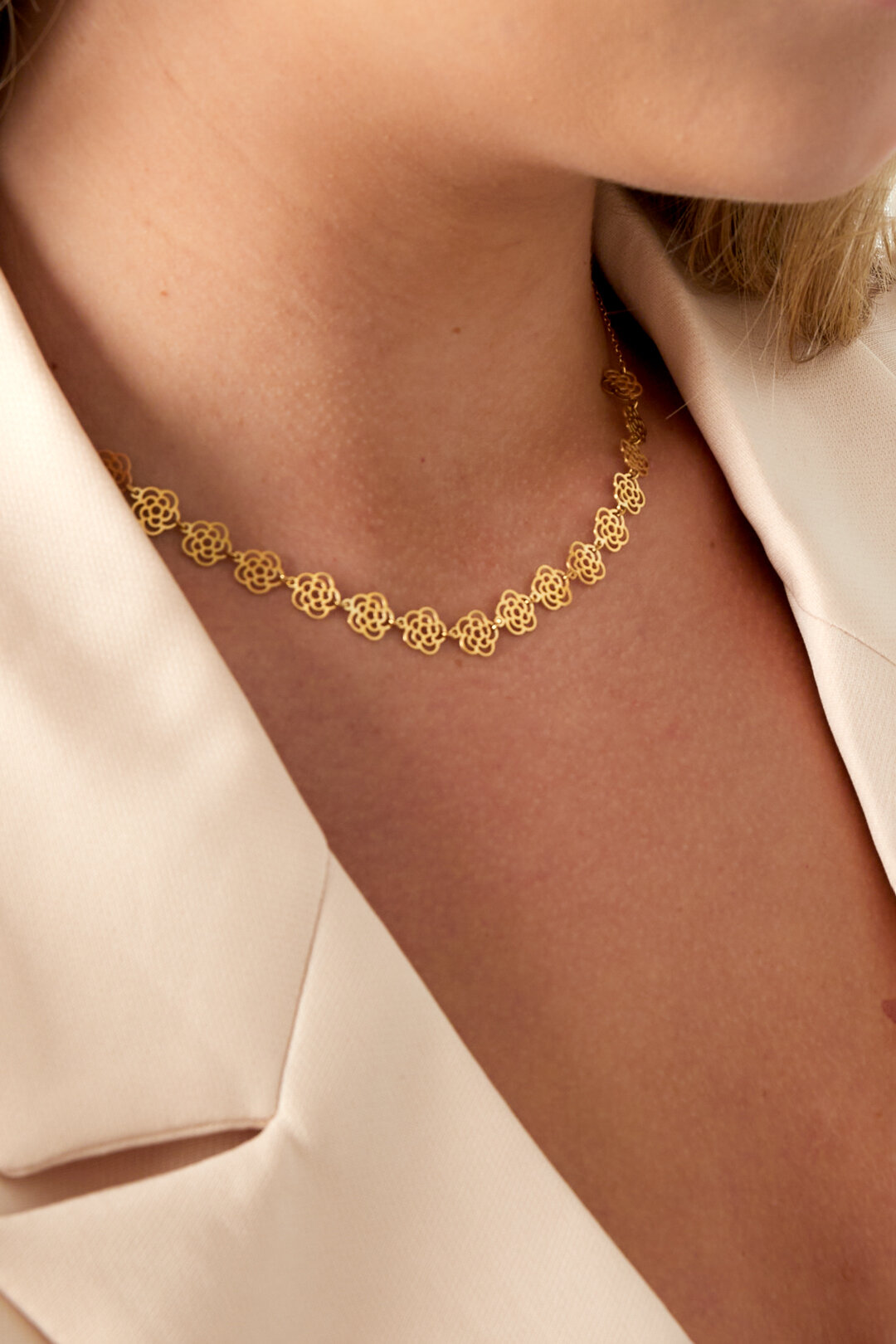 Collier d'amour fleuri