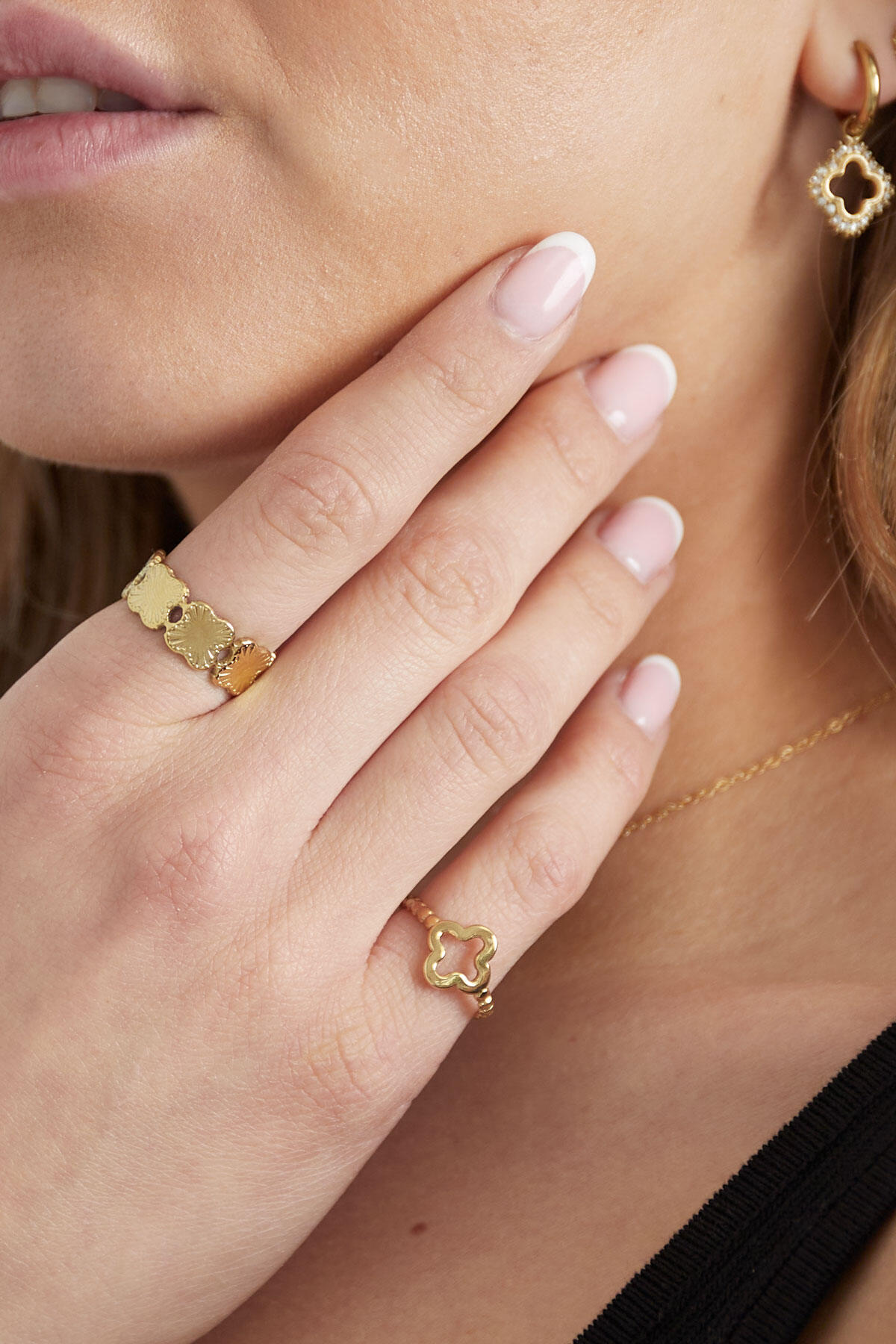 twisted ring with clover Picture3