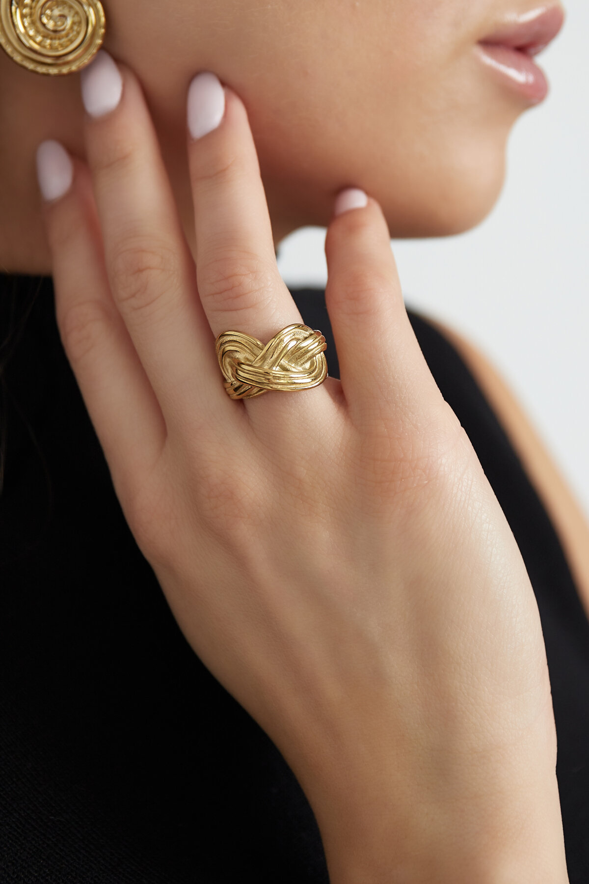 double knot ring Picture2