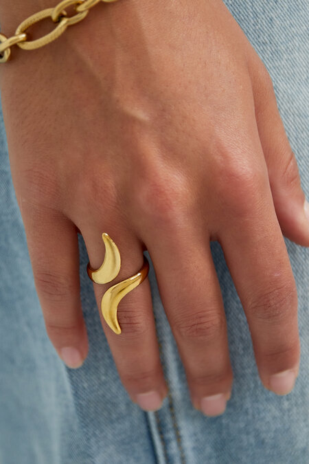 Eleganter Swirl Ring