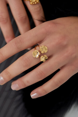 floral trio ring h5 Picture2