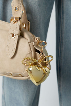 Bow & Heart Pendant h5 Picture2