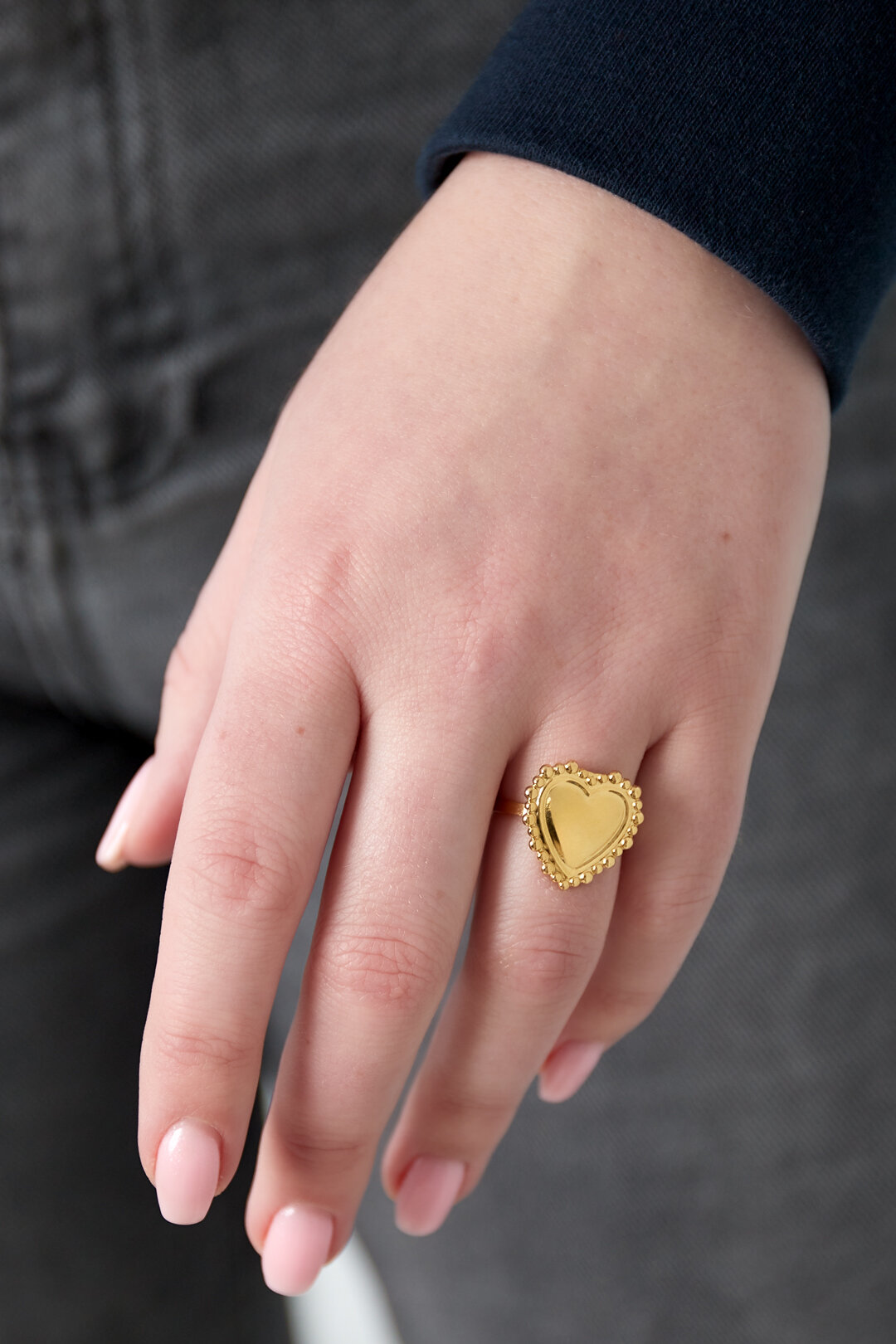 anello a forma di cuore a bolle Immagine2