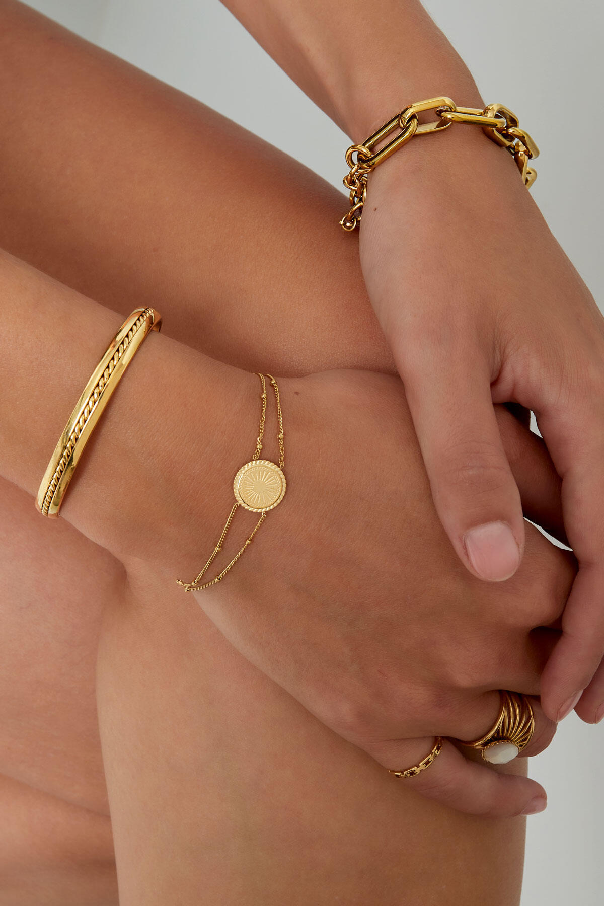 bracciale a doppia maglia con moneta h5 Immagine3
