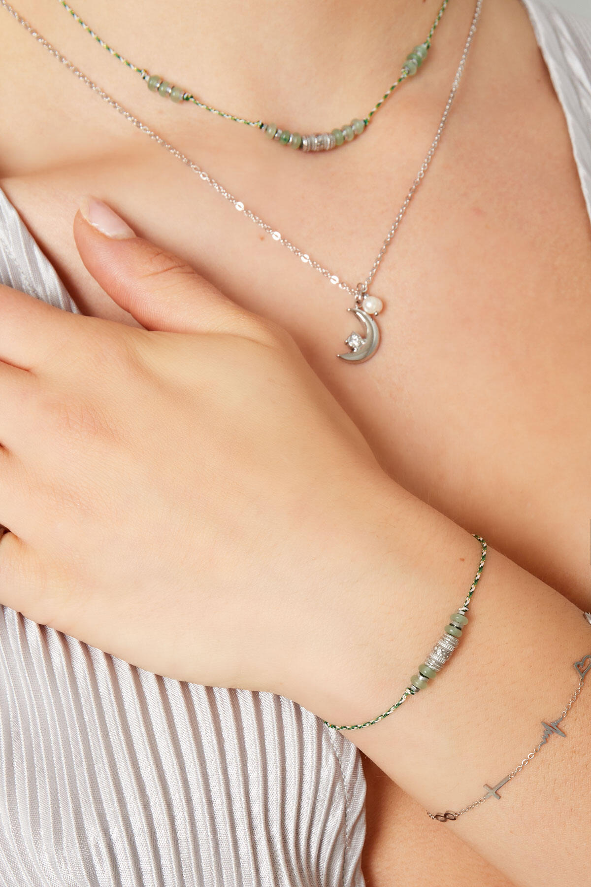 satin bracelet with natural stones green and  h5 Picture2