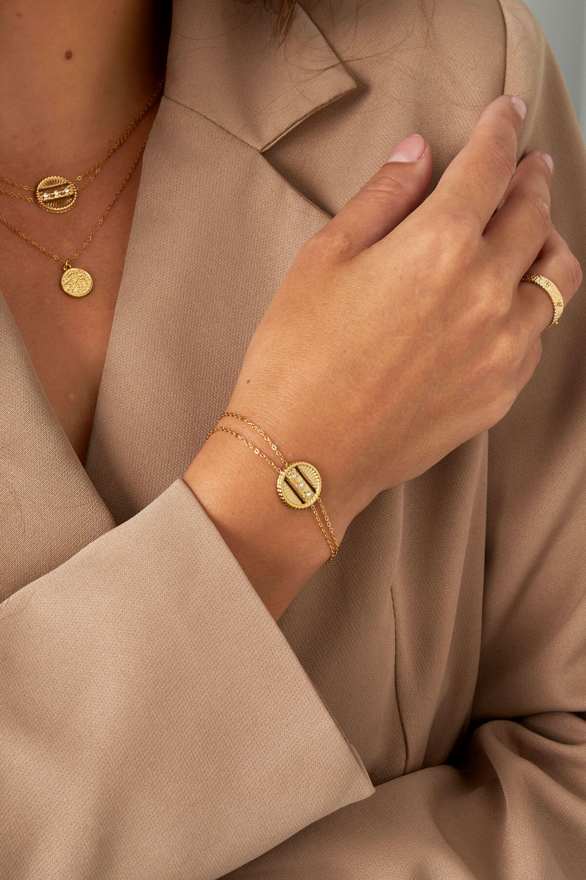 bracelet with round coin 2