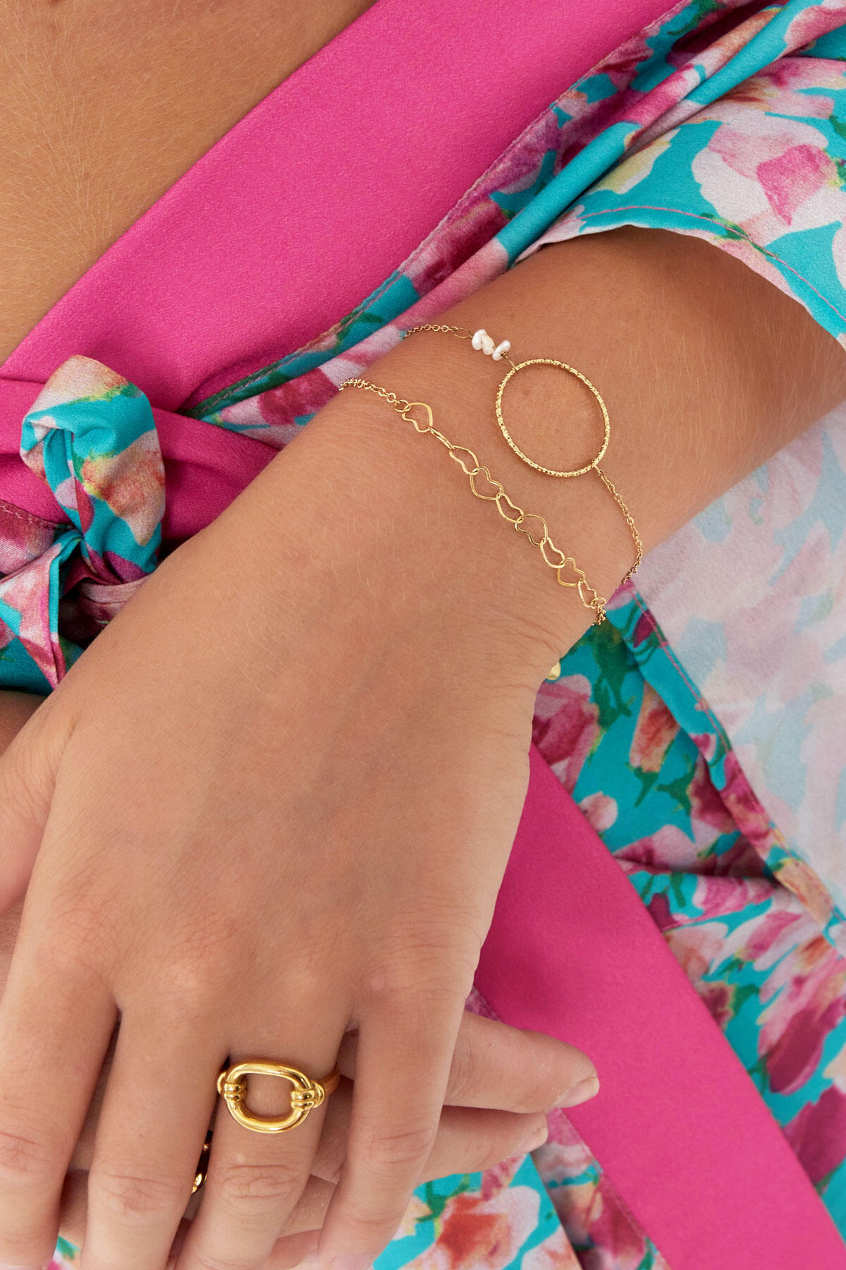 armband grote cirkel met parels Afbeelding2