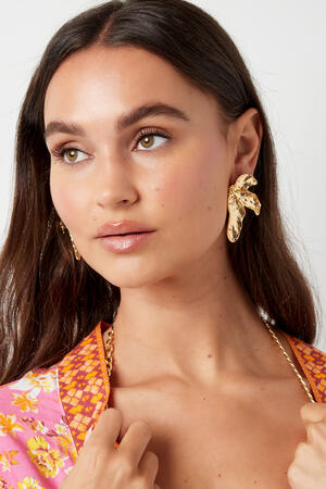 Ohrringe im asymmetrischen Look – Goldlegierung h5 Bild2