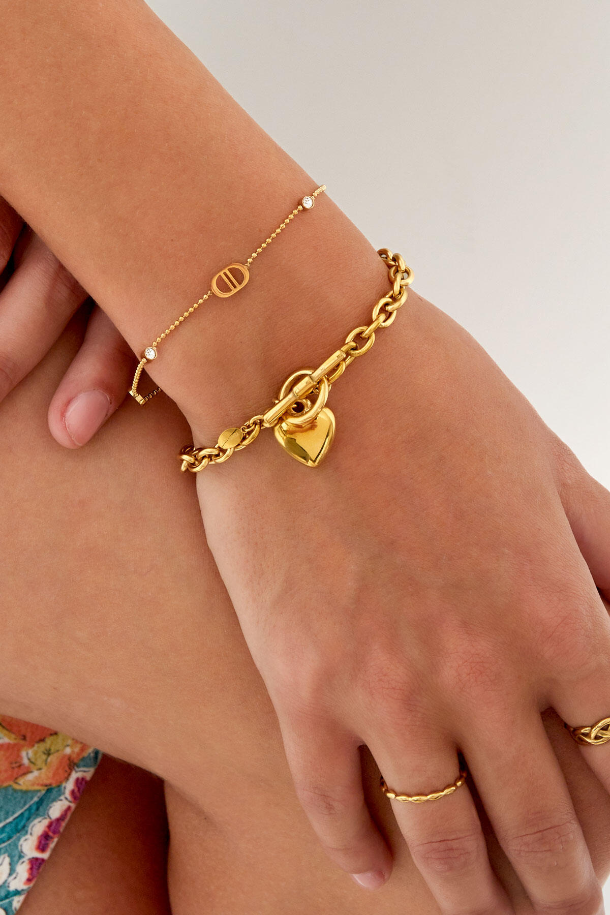 armband logo's en steentjes h5 Afbeelding4