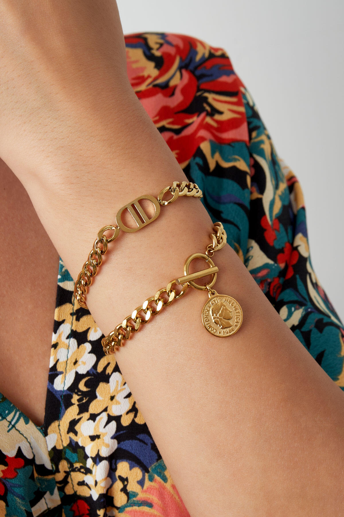 link bracelet coin 2