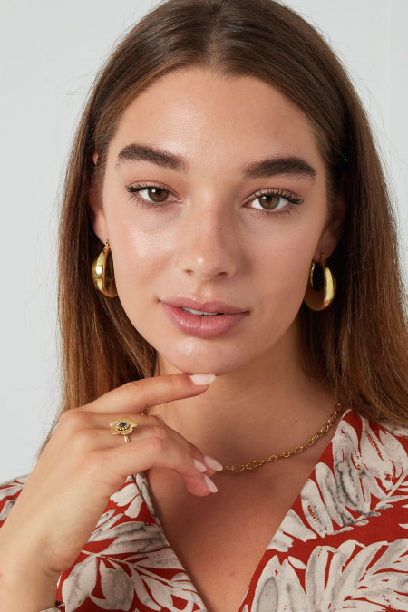 earrings shiny round 2
