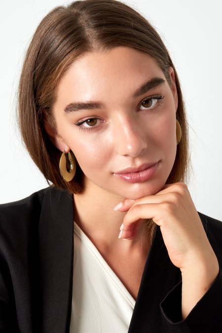 earrings cut out 2
