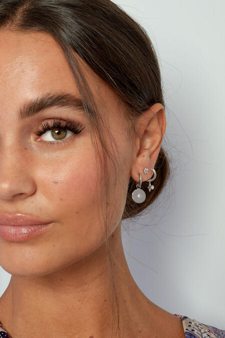 Minimalist round earrings with star - Silver Color color 2