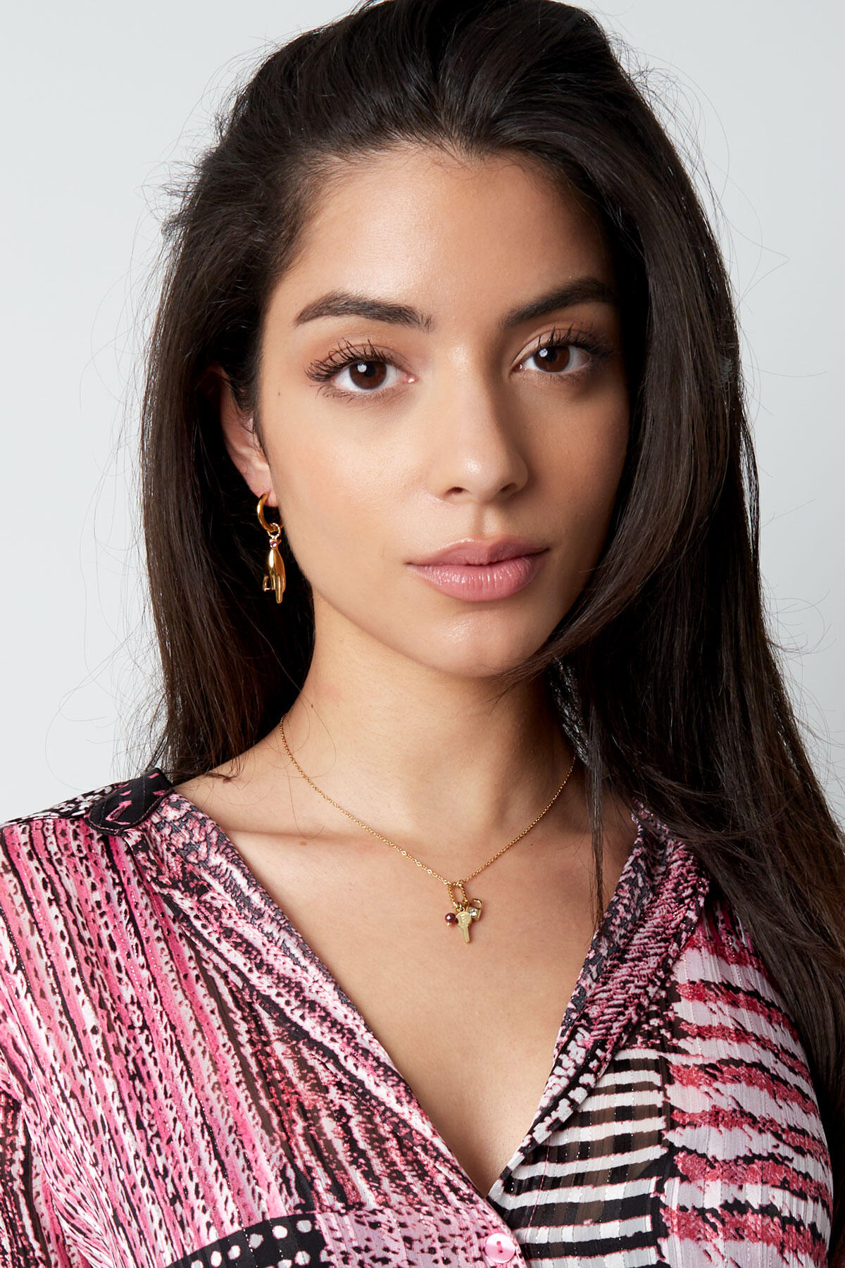 Hand symbol earrings - Gold color/purple 2