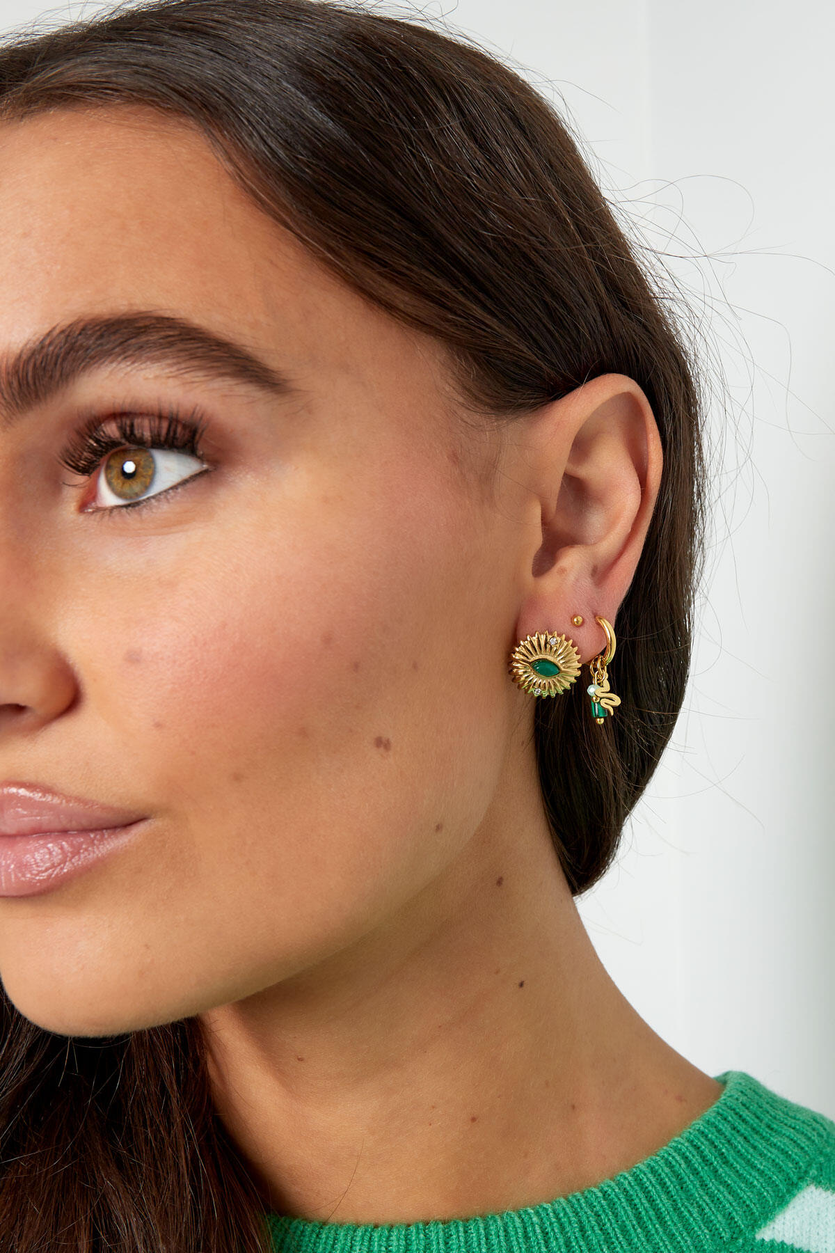 Stud earrings colorful leaf - Gold color/bright green 2