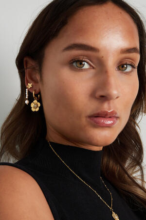 flowers with pearl pendant h5 Picture2