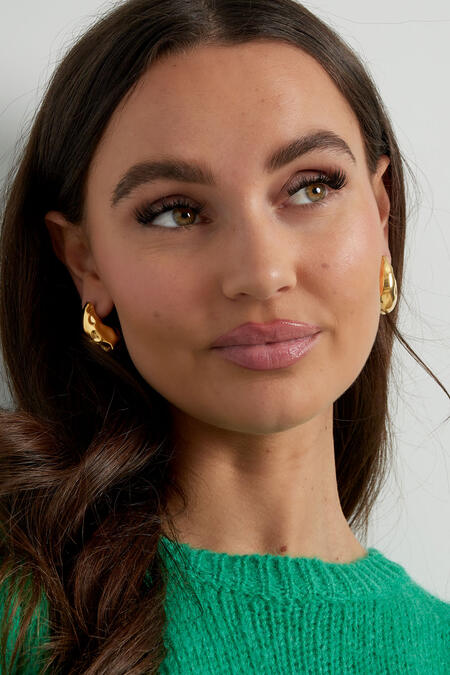 dented drop earrings