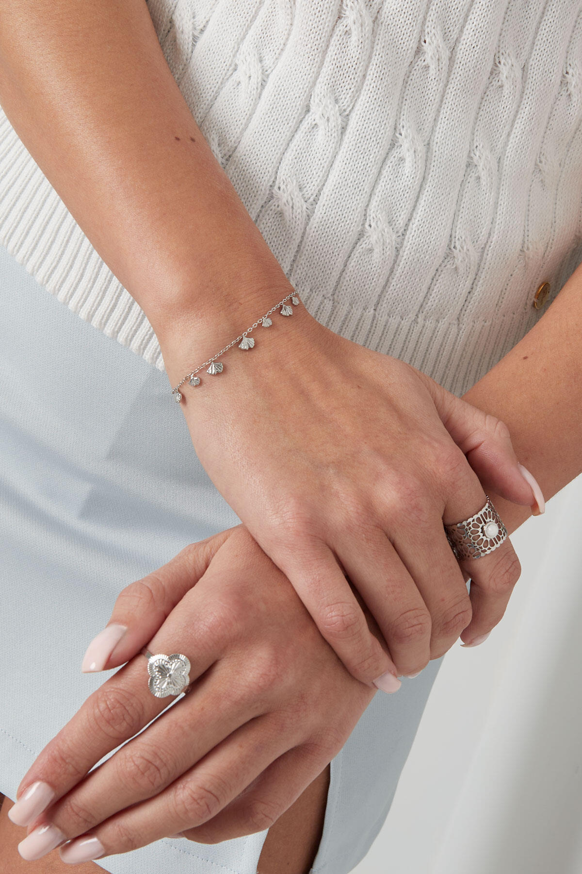Classic bracelet with shell charms - Silver Color color