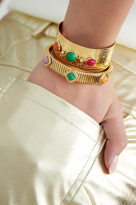 Böhmisches eklektisches Armband – Goldfarbe - Goldfarbefarbe