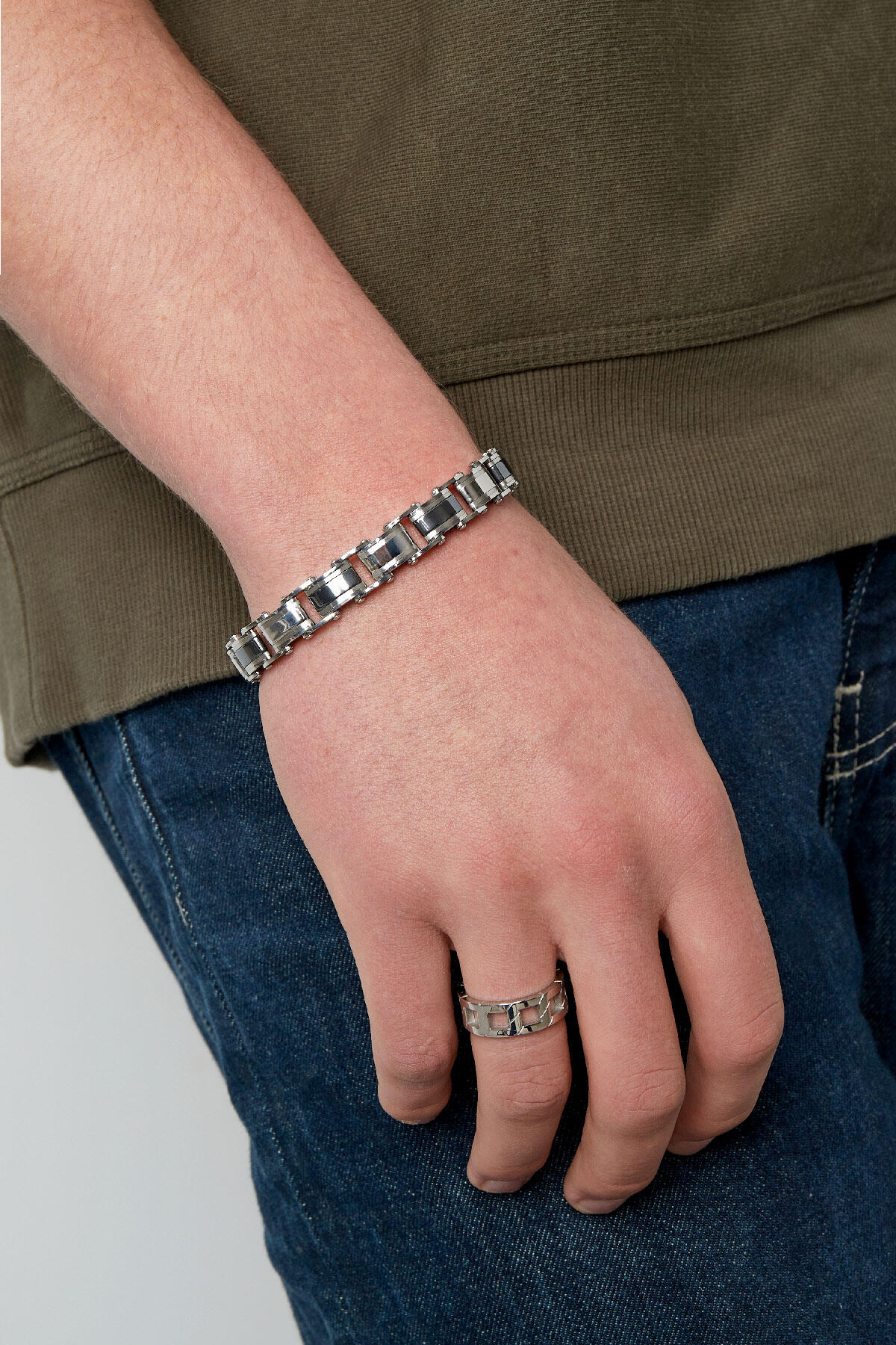 Bracciale da uomo a maglie grosse di classe color argento h5 Immagine4