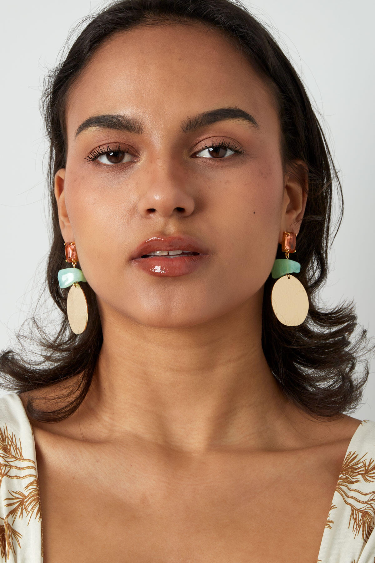 Statement beach vibe earrings - pink/green 2