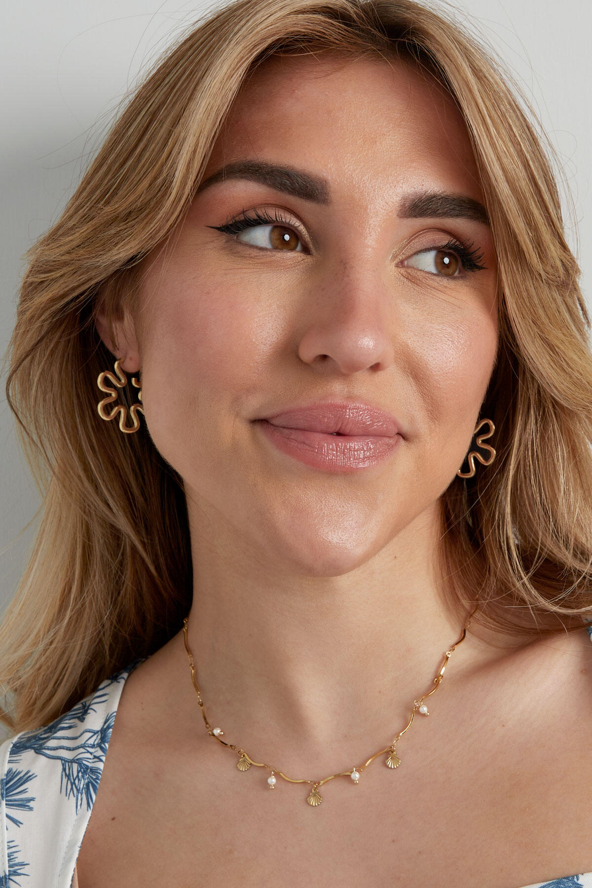 Boucles d'oreilles fleur hippie - doré Image2