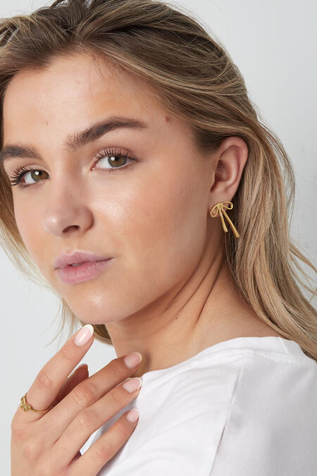 ear studs hanging bow 2