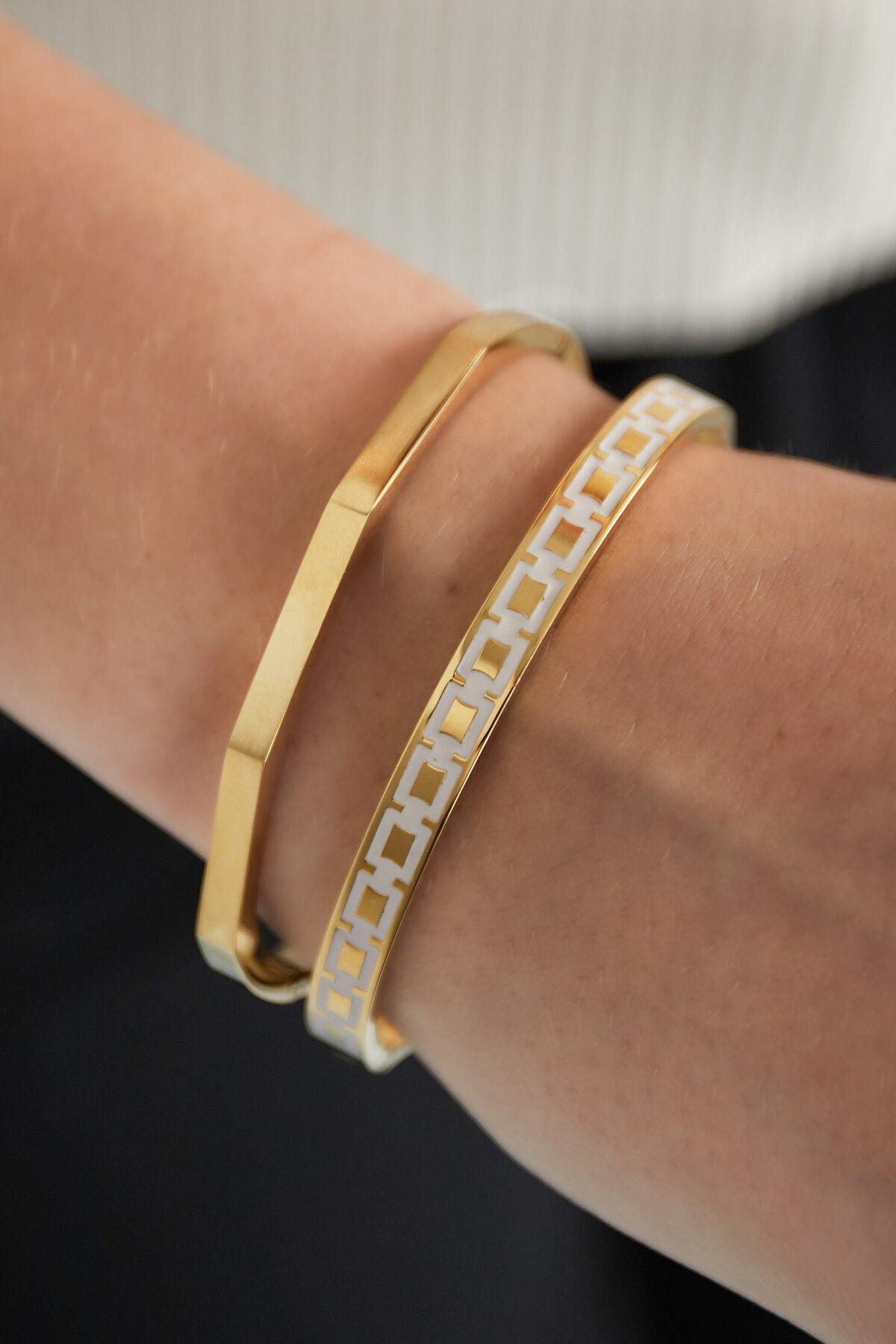 bracciale alla schiava sagomato