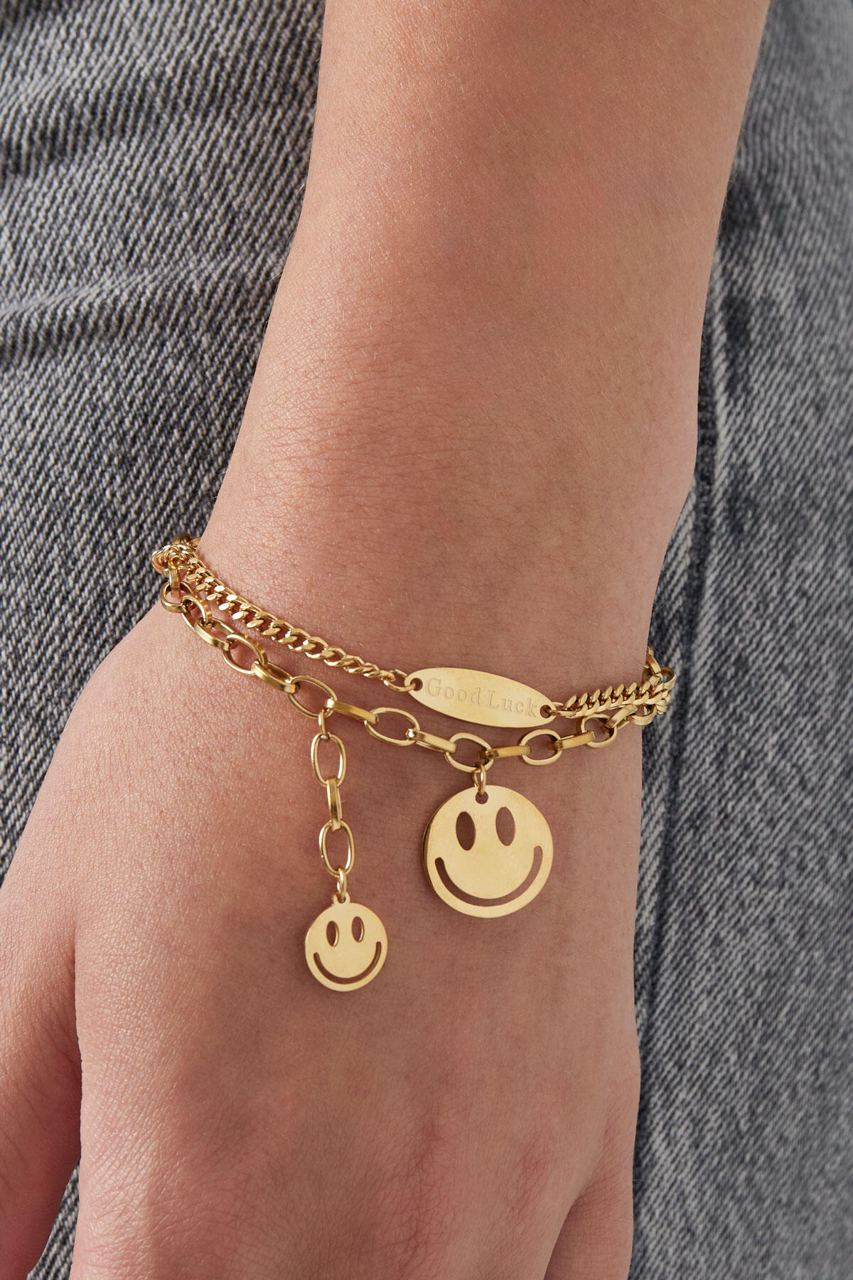 Good luck smiley bracelet  2