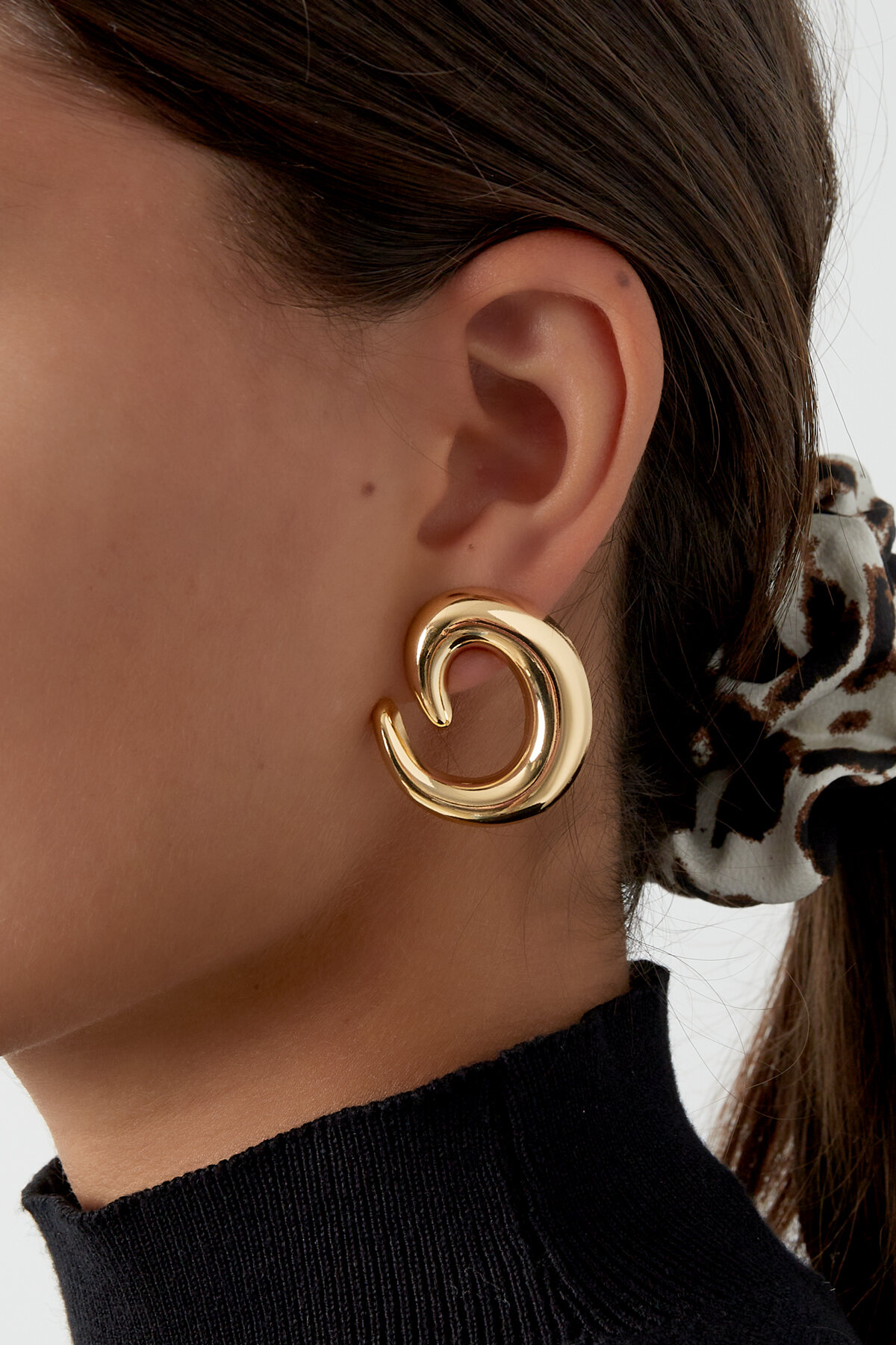 chic swirl earrings 2