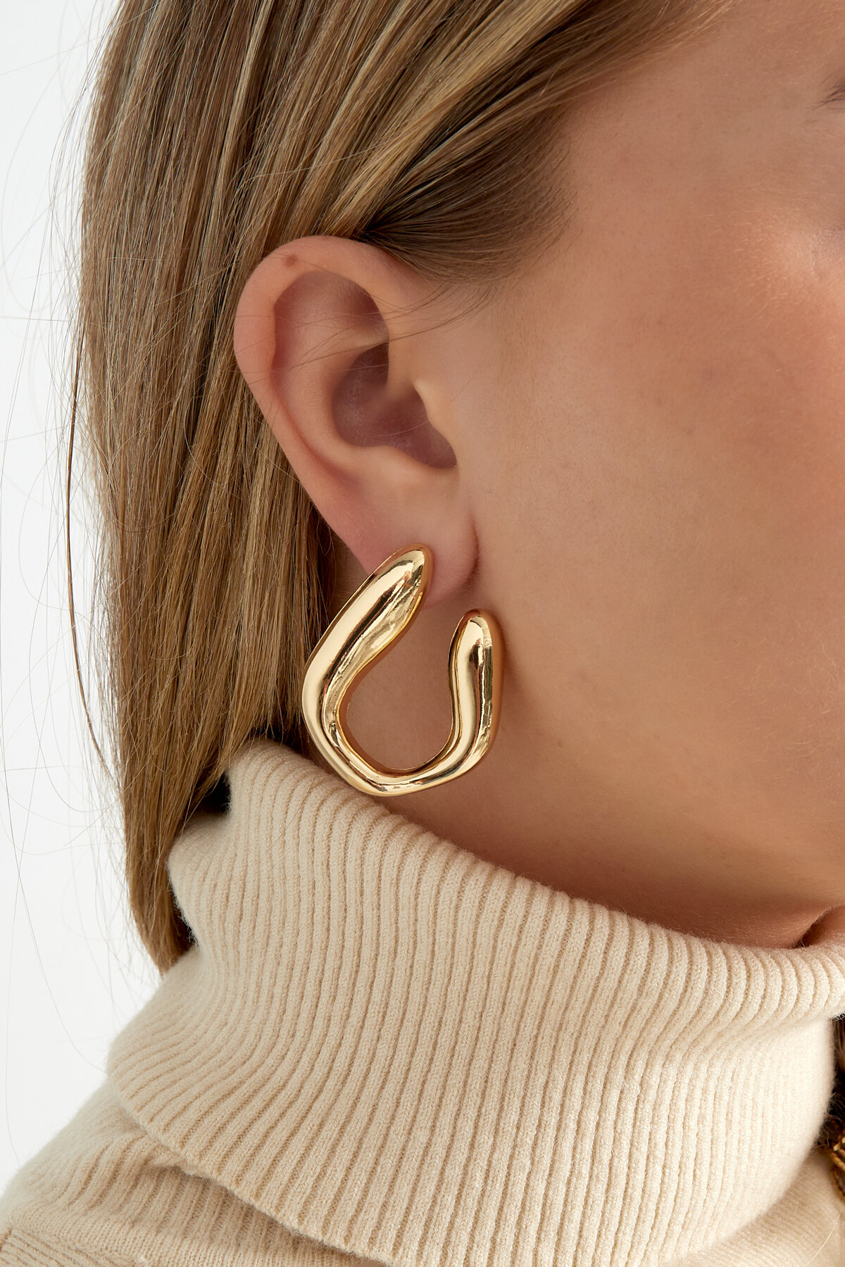 twist & shout earrings 2