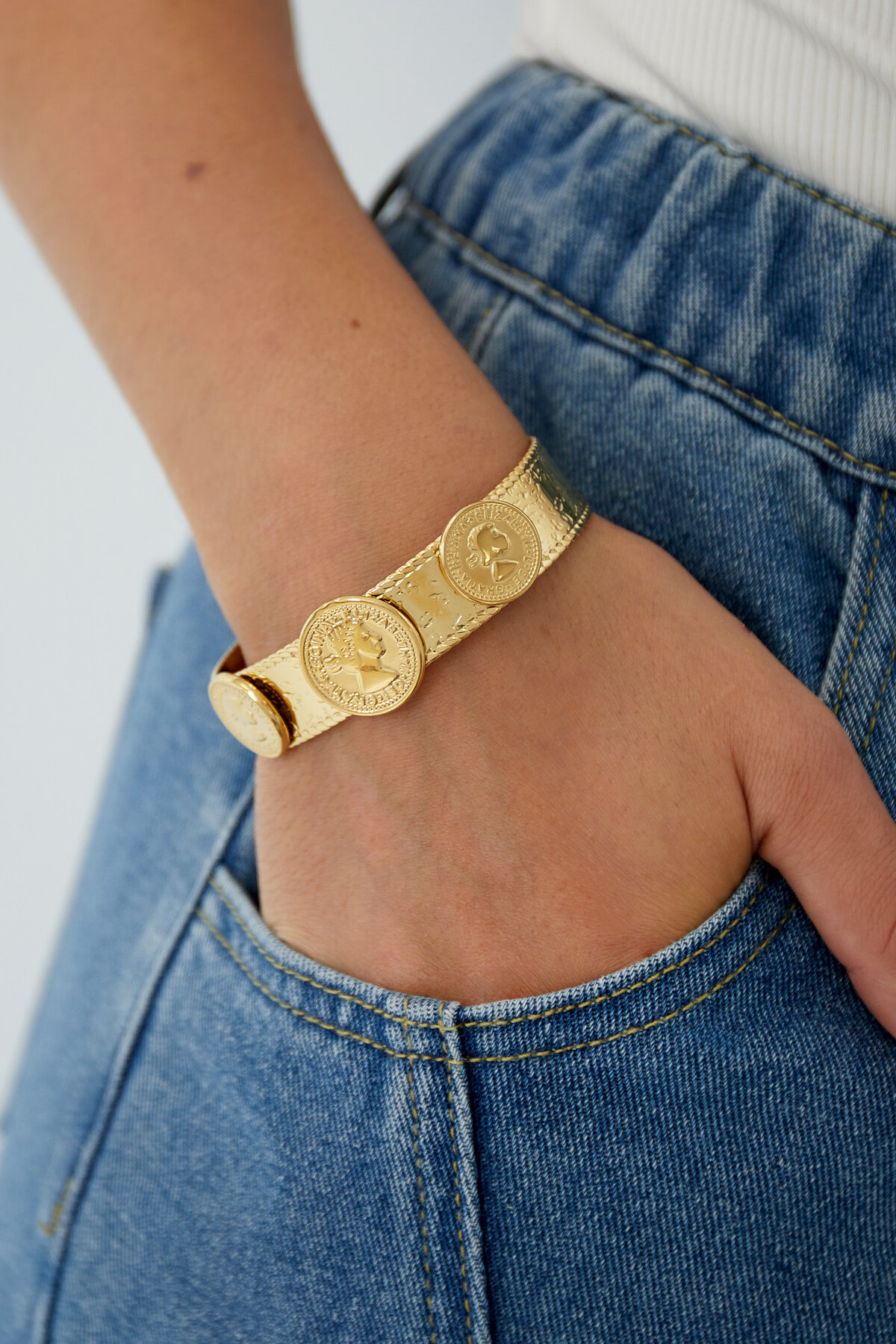 bracciale con moneta statement 2