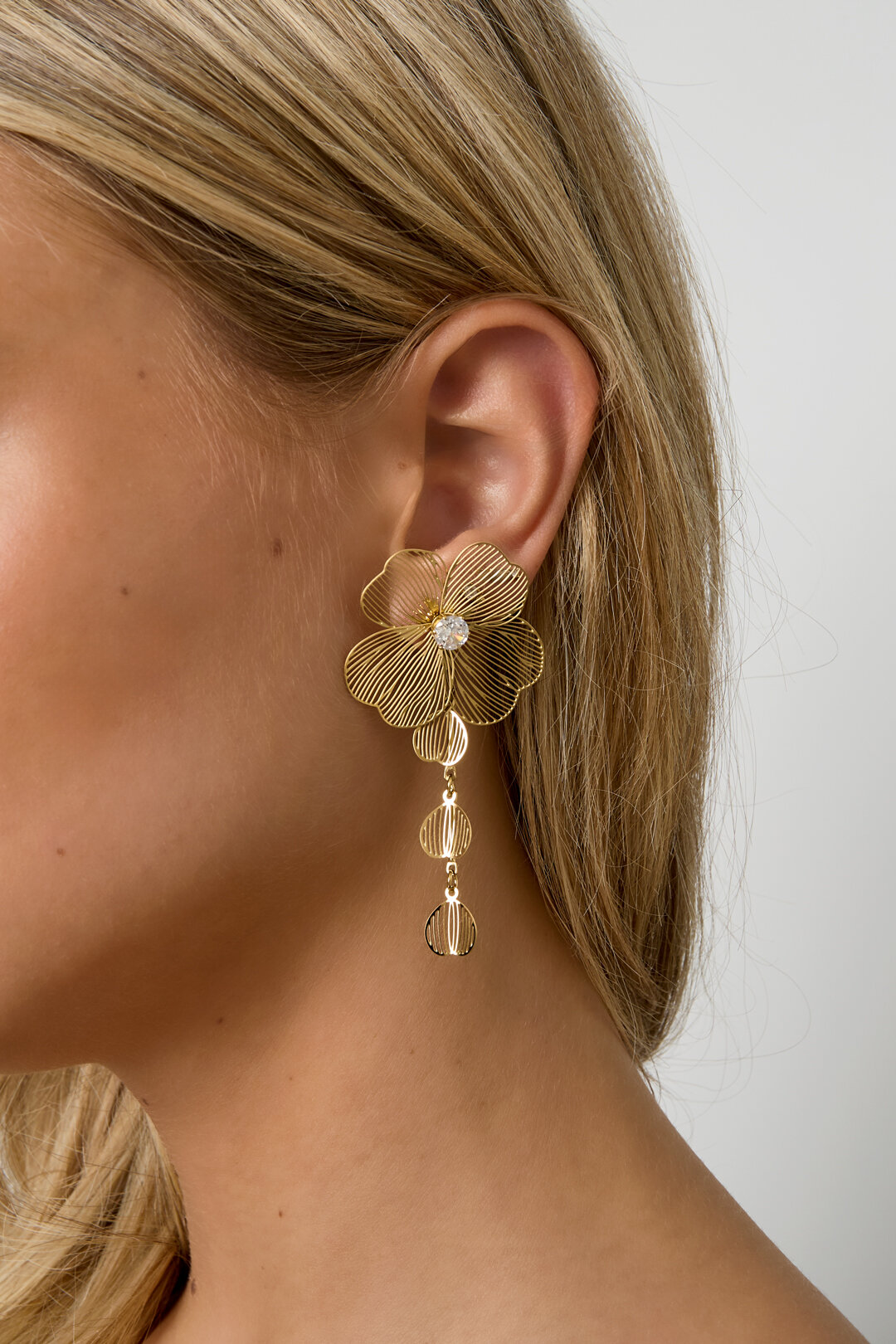 Stainless Steel Dangle Earrings Flower Casual Daily Simple Series Women's jewelry h5 Picture3