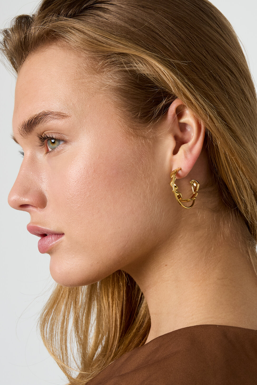 Double hoop earrings with twist h5 Picture3