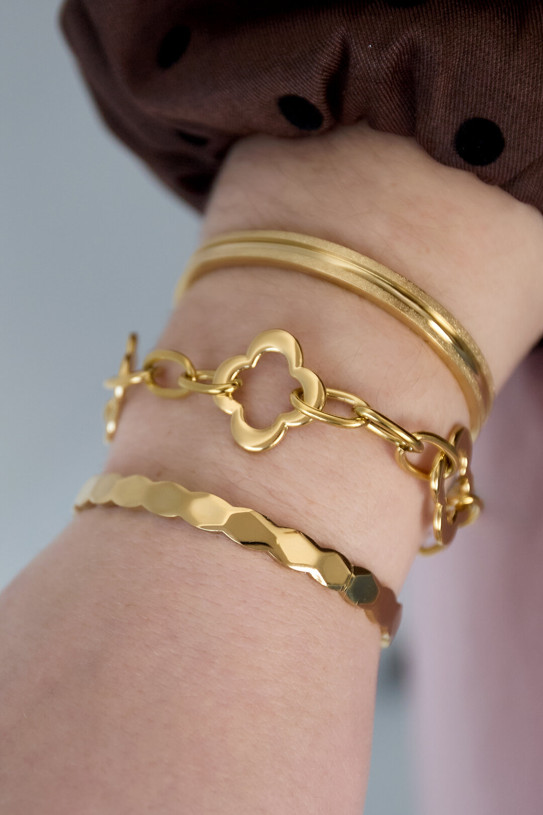Irregular shape bangle bracelet Picture2