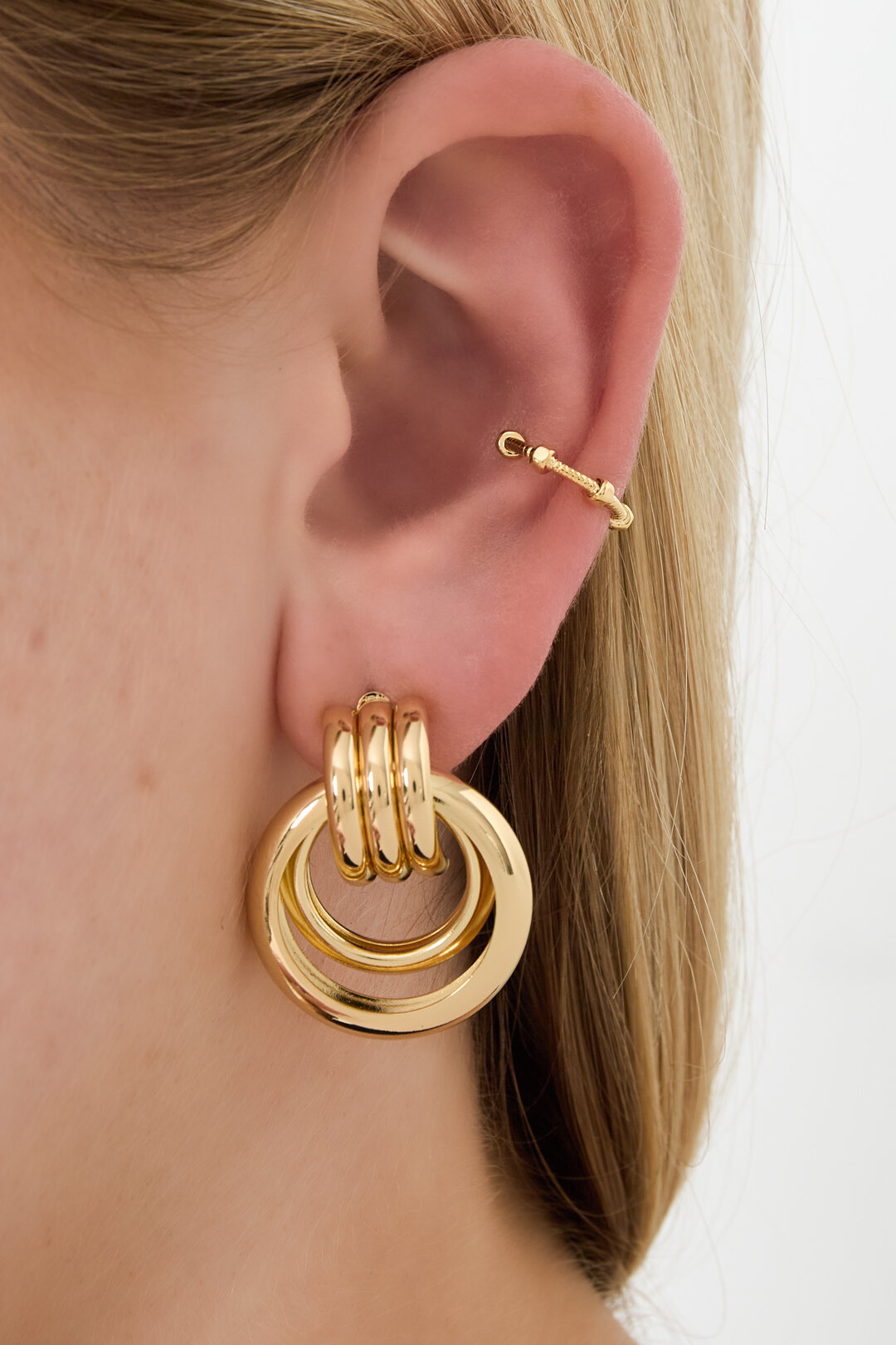 Ear cuff locked up Picture2