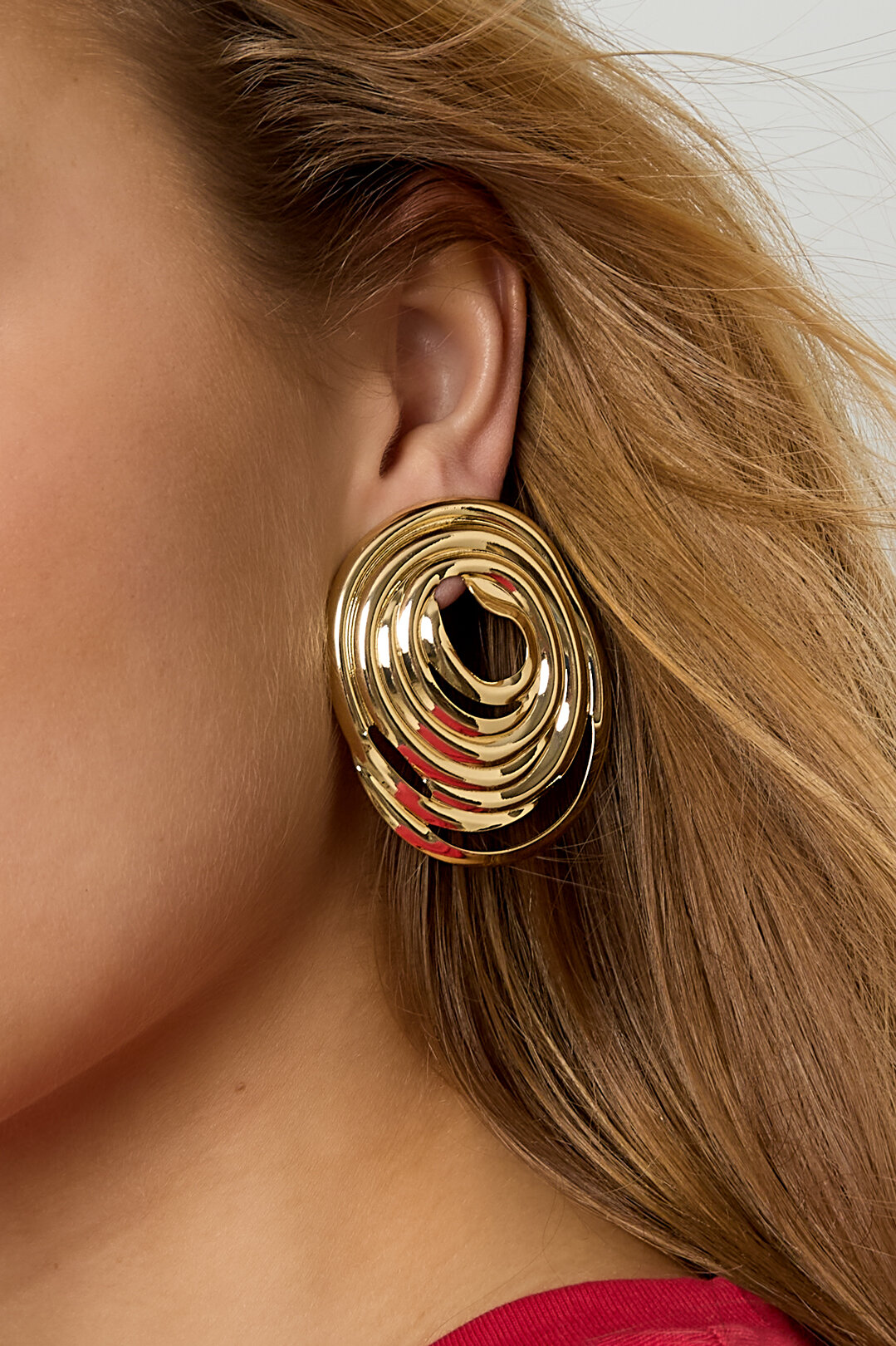 Pendientes de bucle atemporales Imagen3