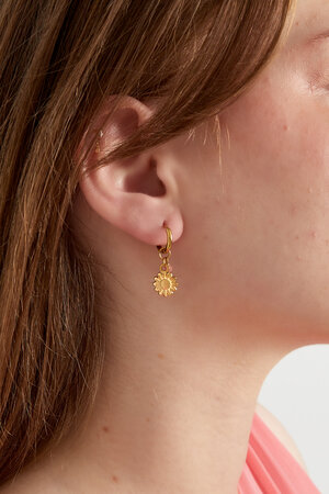 Pink petal Earrings h5 Picture2