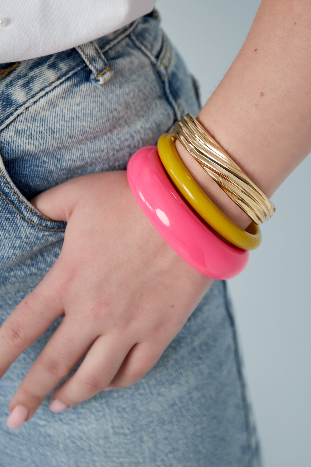 Twisted gold bangle h5Picture2