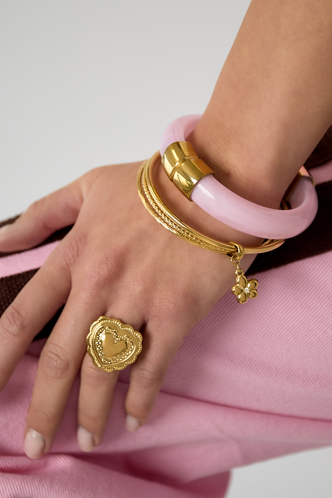 Bangles with hanging flower charm h5 Picture2