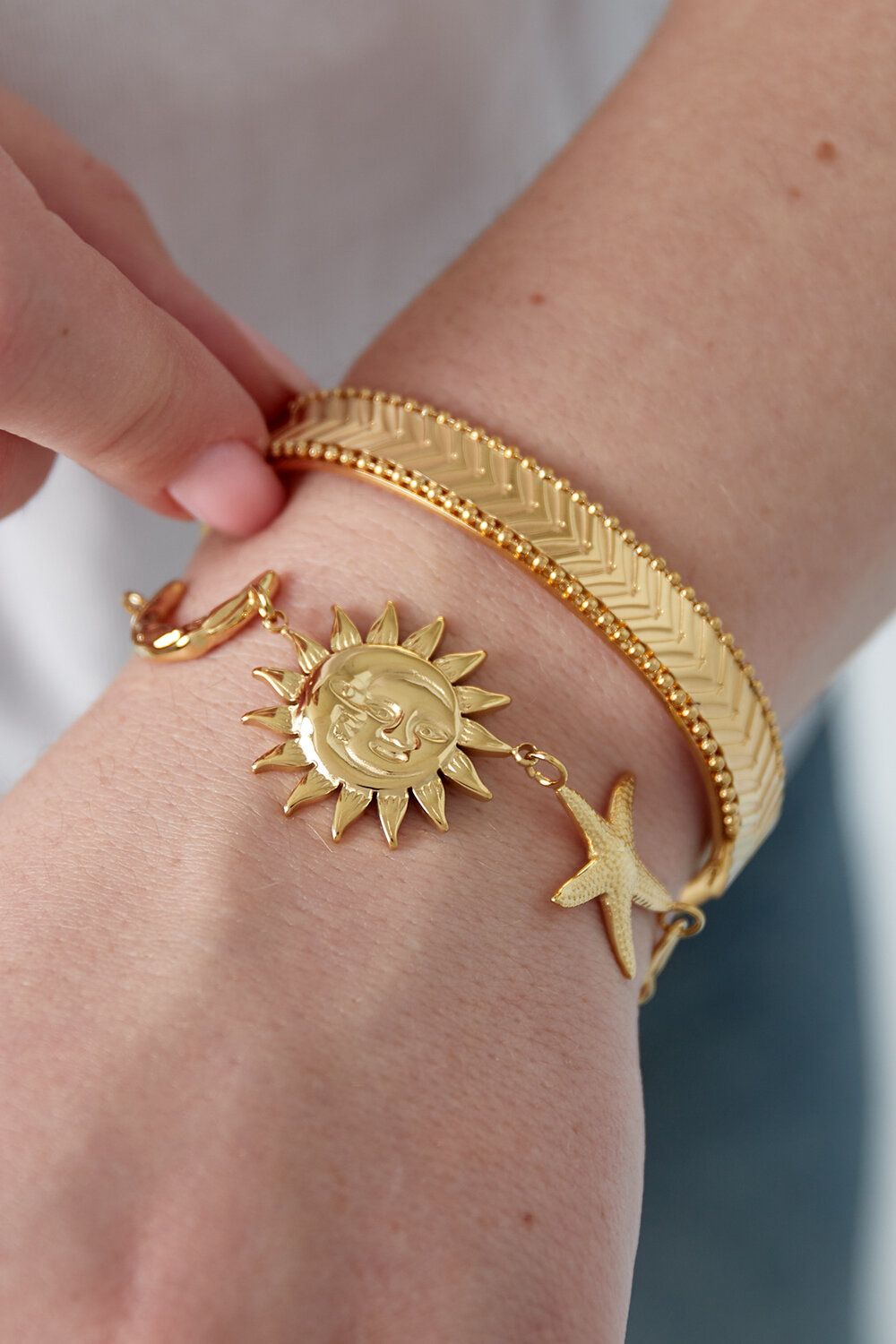 Sun Moon Star Necklace h5Picture2