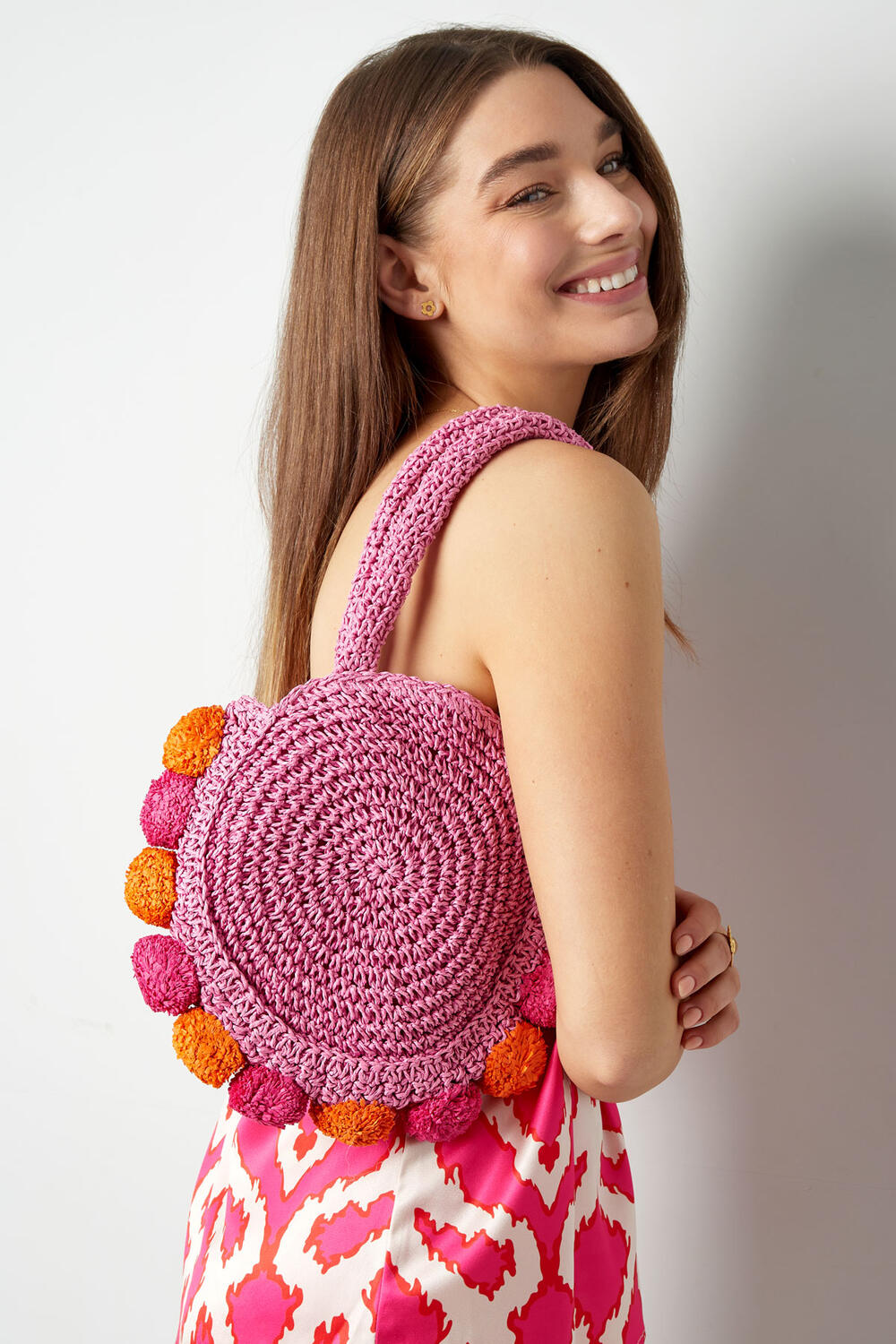 Pom pom beach bag h5Picture3
