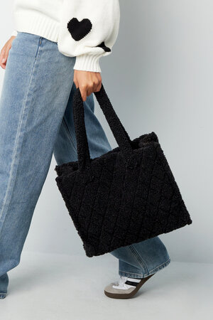 Fuzzy tote bag h5 Picture2