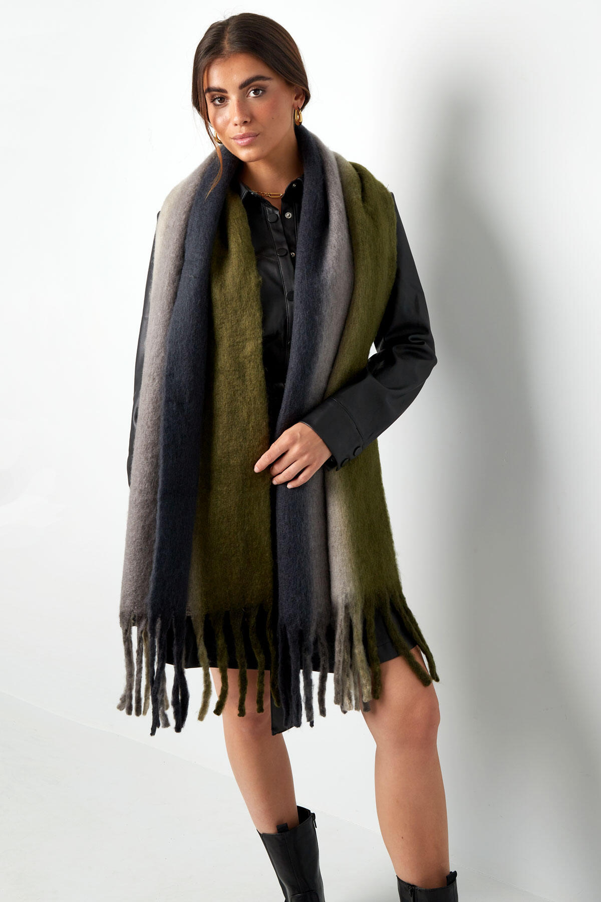 Bufanda de invierno colores ombre gris h5 Imagen4
