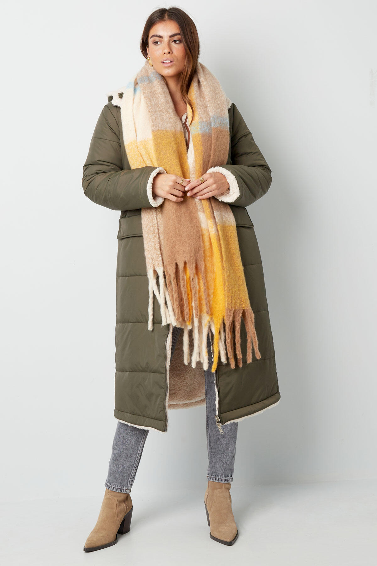 Scarf surfaces black beige h5 Picture3