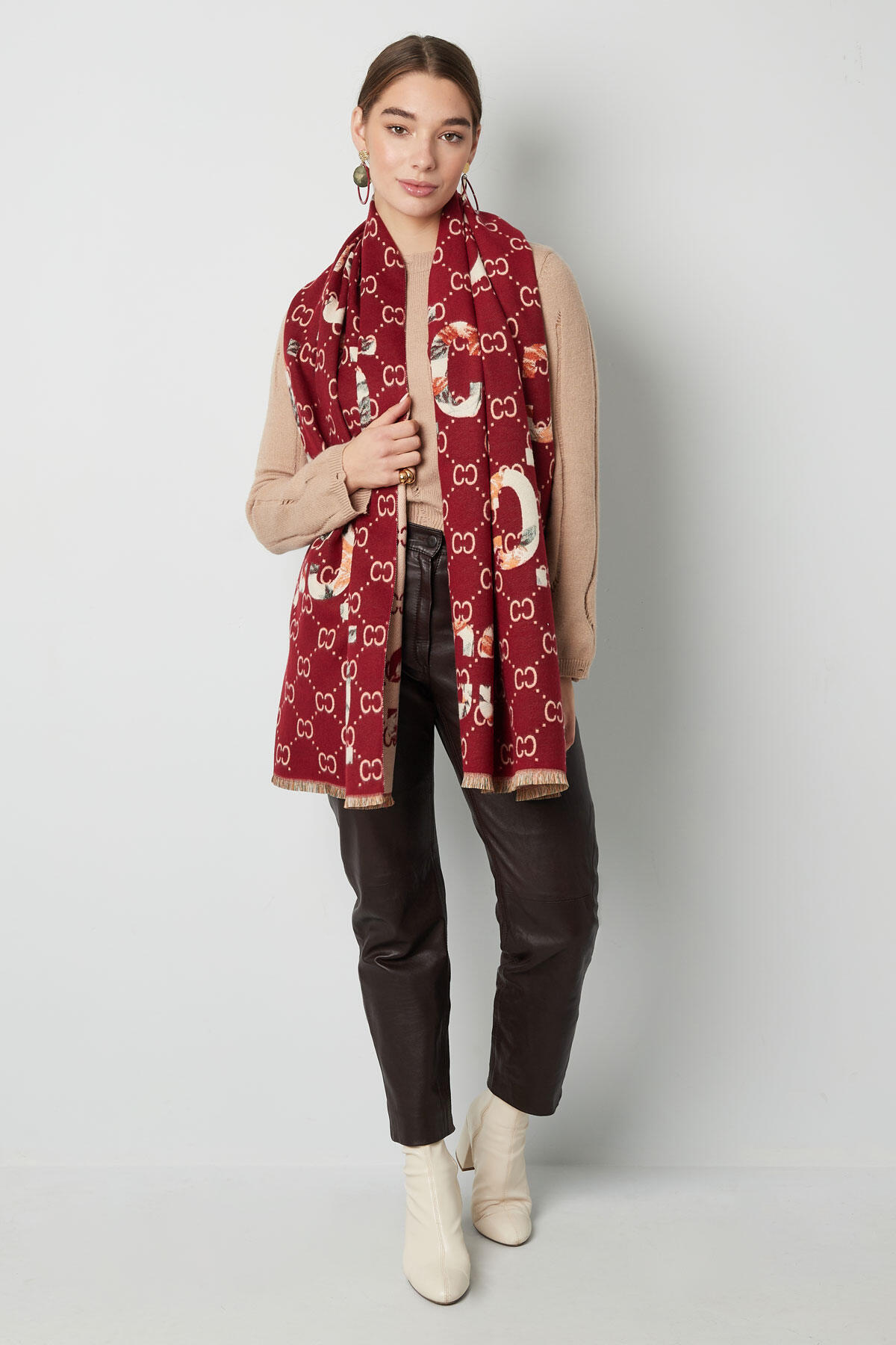 Winter scarf with c-print h5 Picture3
