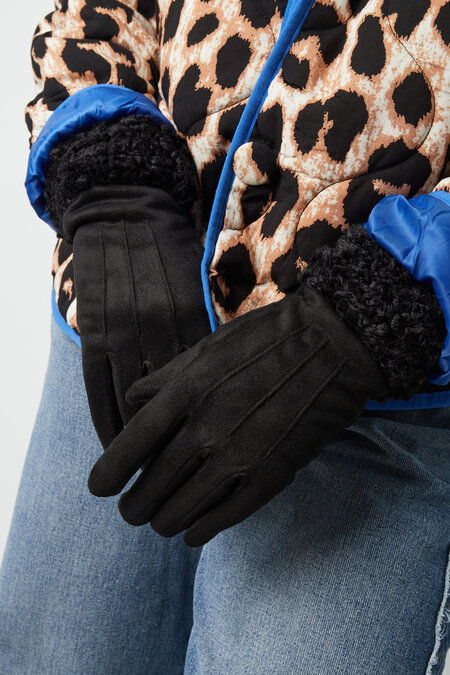 Flauschige Handschuhe
