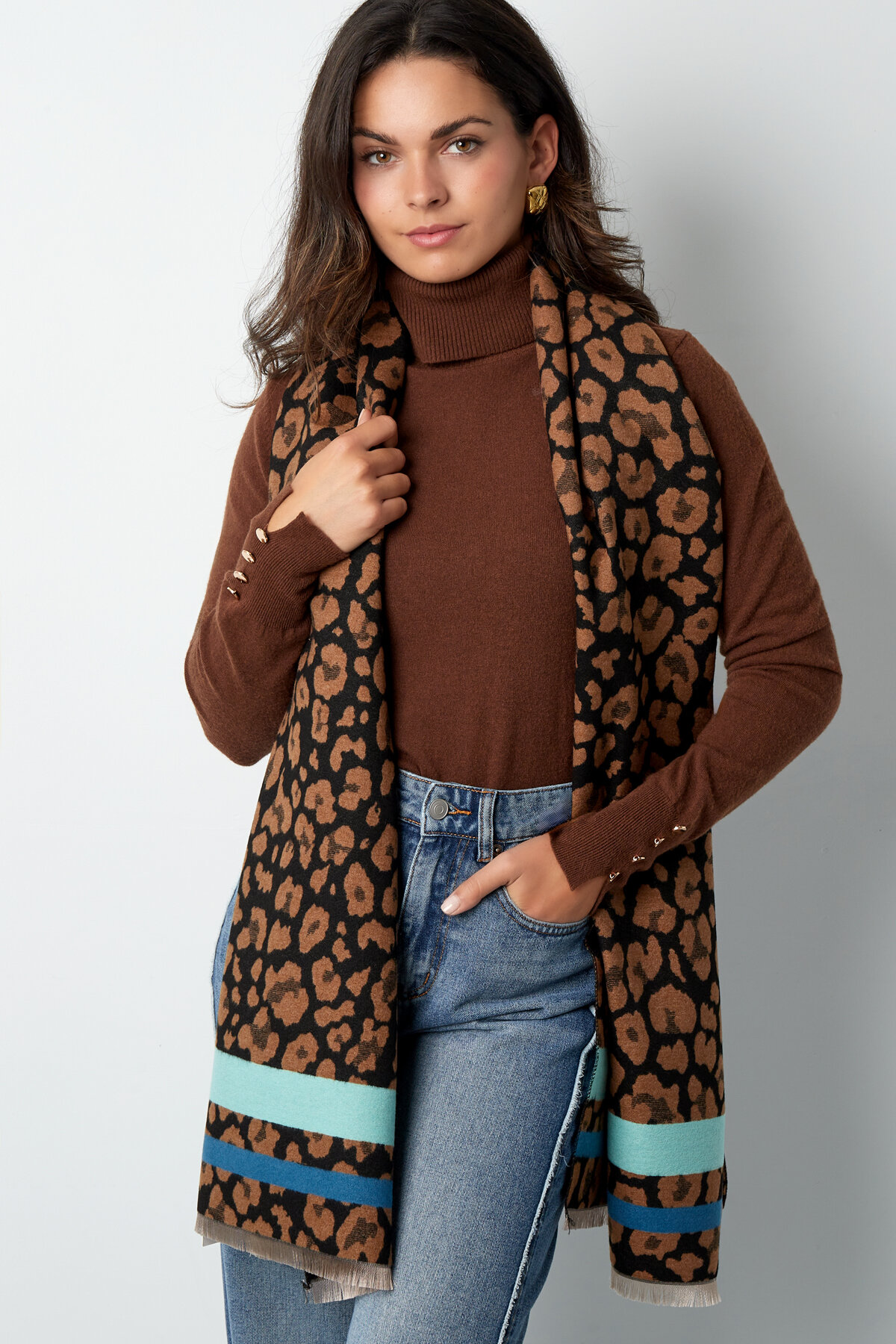 panther scarf with colored stripes h5 Picture3